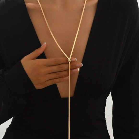 Elegant Gold Lariat Necklace - Picture 4 of 6